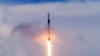 SpaceX готовится запустить на орбиту первый гражданский экипаж 