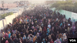 ګوادر کې له تېرو دو مياشتو را په هيسې " ګوادر ته حق ورکړی" تحريک احتجاجي پرلت روان دی، له حکومتي چارواکو سره له څو ناستو پس هم د احتجاج کوونکو او د حکومت خبرې اترې نه دي کاميابه شوې