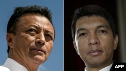 Marc Ravalomanana (g) à Antananarivo le 25 août 2018 et Andry Rajoelina à Paris sur 1er février 2018.