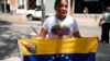 Venezuela continúa debatiéndose entre las acusaciones del oficialismo y la defensa del voto de la oposición