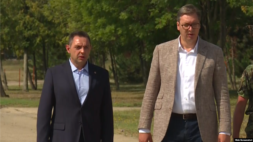 Predsednik Srbije Aleksandar Vučić i Aleksandar Vulin u vreme dok je bio ministar unutrašnjih poslova