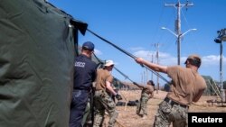 Установка мест содержания мигрантов на базе в Гуантанамо, 2 февраля 2025